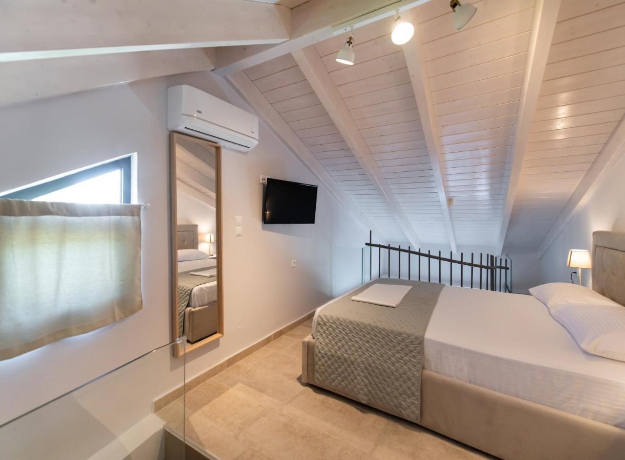 Kalipso & Nafsika Maisonettes Grey Diamond Villa Nikiána Kültér fotó
